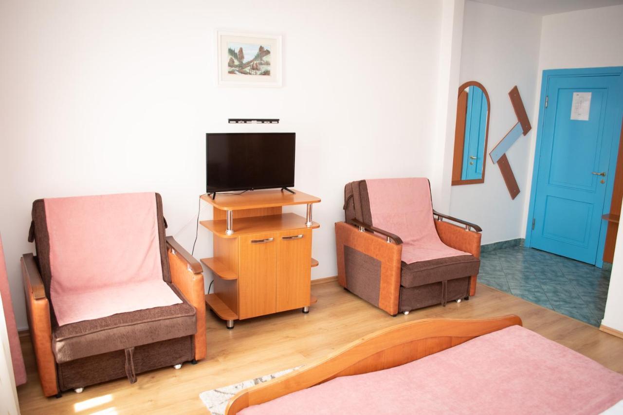 Motel Via Targu Mures Cristesti  Екстер'єр фото