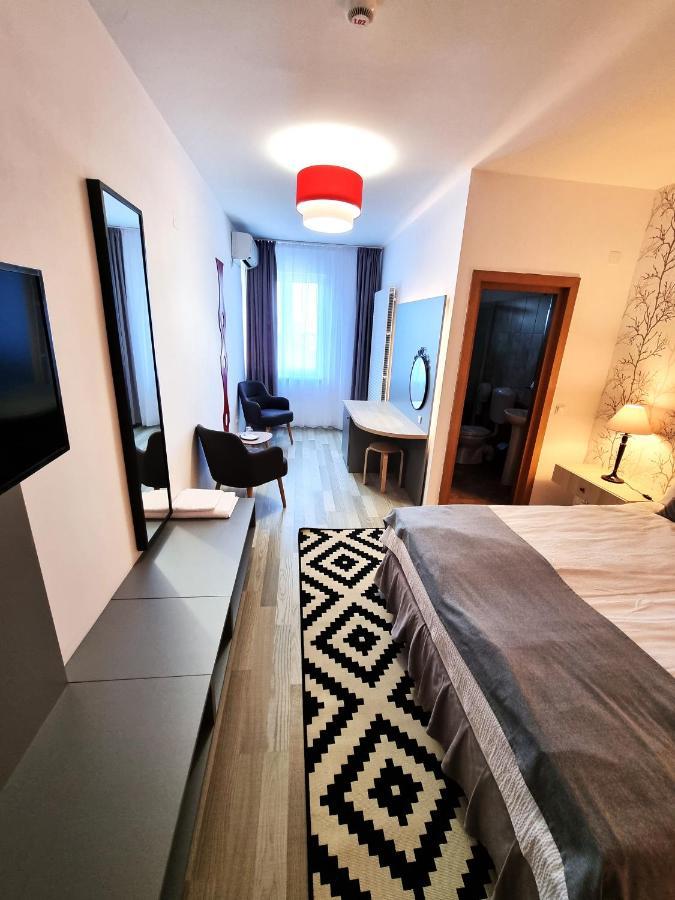Motel Via Targu Mures Cristesti  Екстер'єр фото