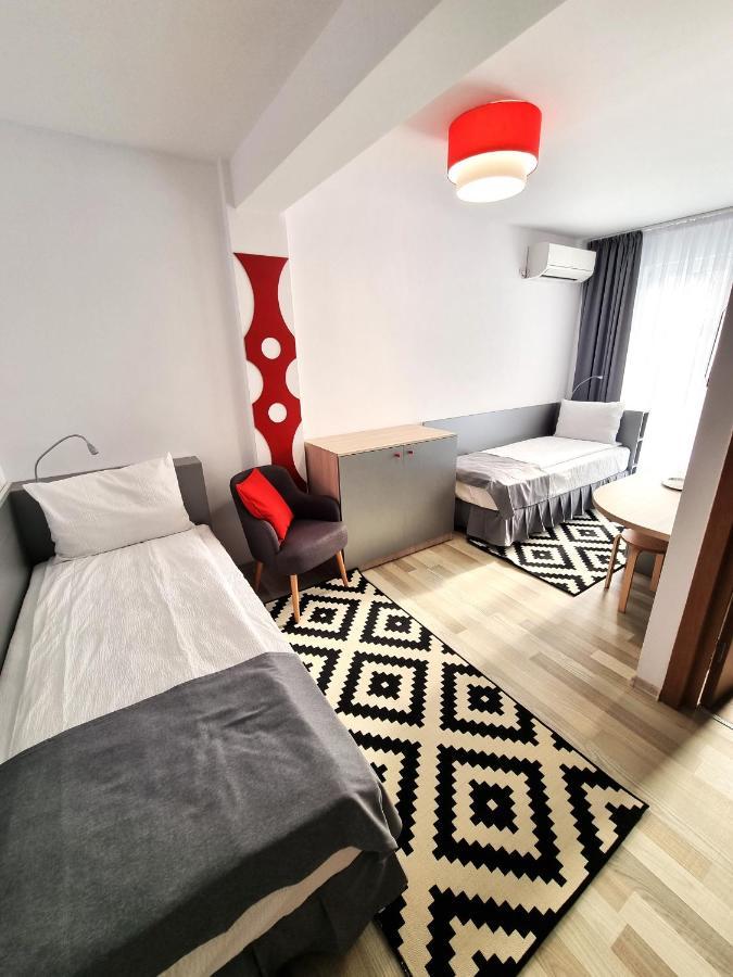 Motel Via Targu Mures Cristesti  Екстер'єр фото